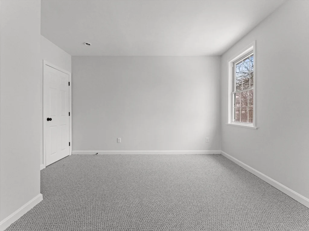 3 bed, 1 bath apartment for rent at 28 Crestview Dr Unit RHS, Westborough — photo 23 of 34