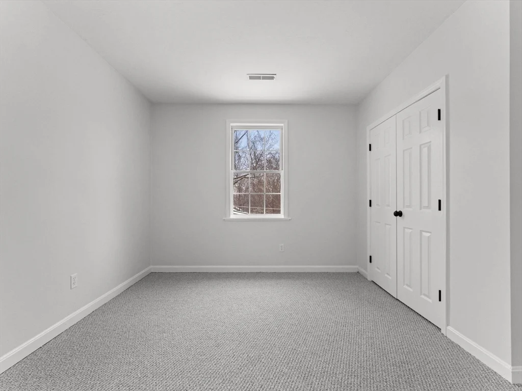 3 bed, 1 bath apartment for rent at 28 Crestview Dr Unit RHS, Westborough — photo 21 of 34