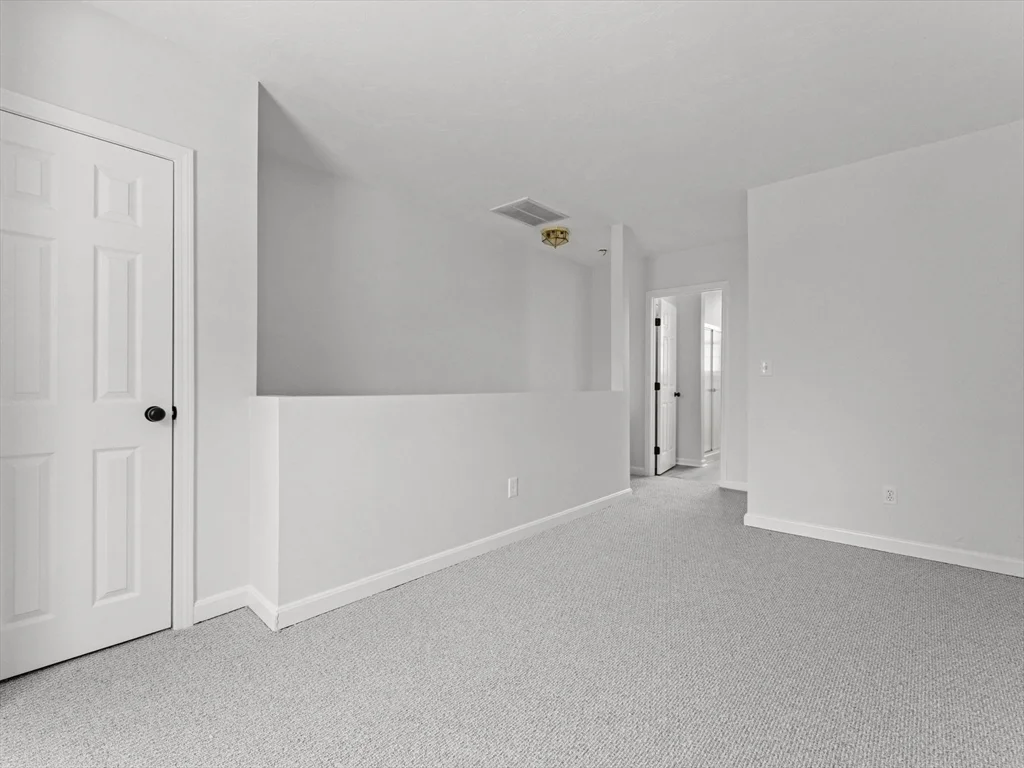 3 bed, 1 bath apartment for rent at 28 Crestview Dr Unit RHS, Westborough — photo 27 of 34