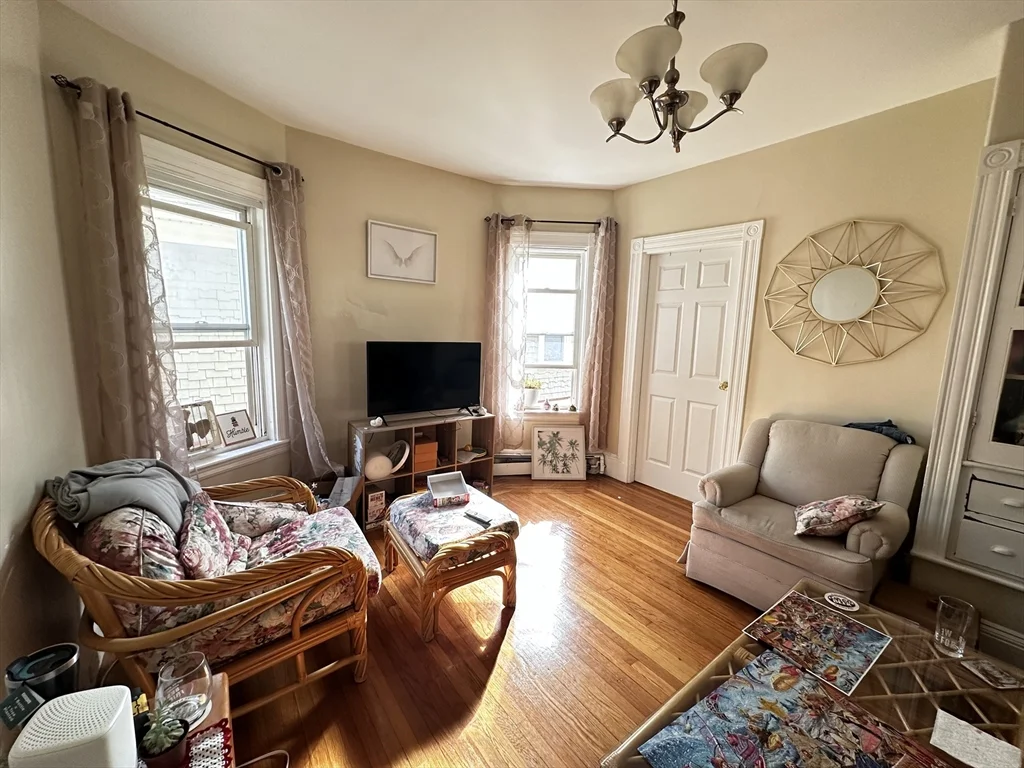 5 bed, 2 bath apartment for rent at 28 Cutter Ave Unit 4, Somerville — photo 1 of 15