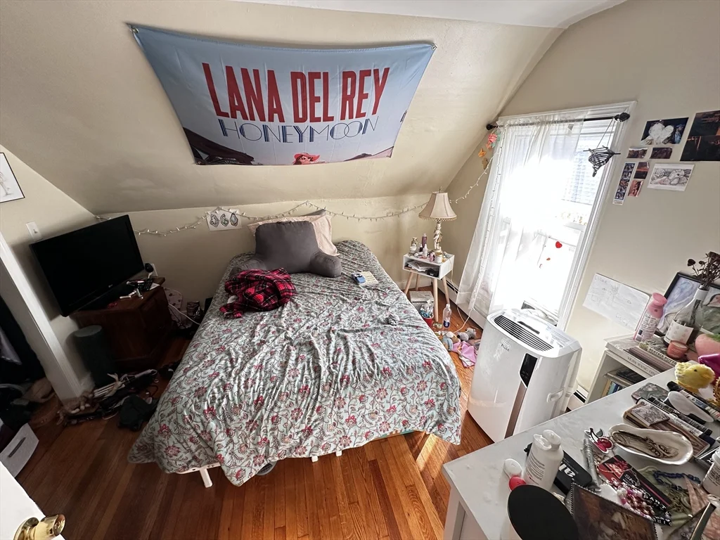 5 bed, 2 bath apartment for rent at 28 Cutter Ave Unit 4, Somerville — photo 12 of 15