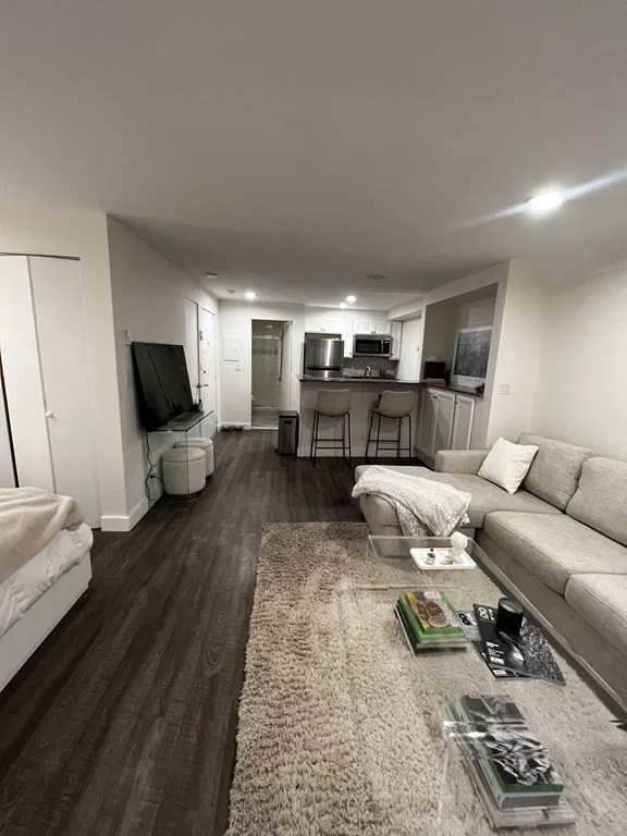 Studio bed, 1 bath apartment for rent at 28 Dartmouth Unit G, South End — photo 4 of 12