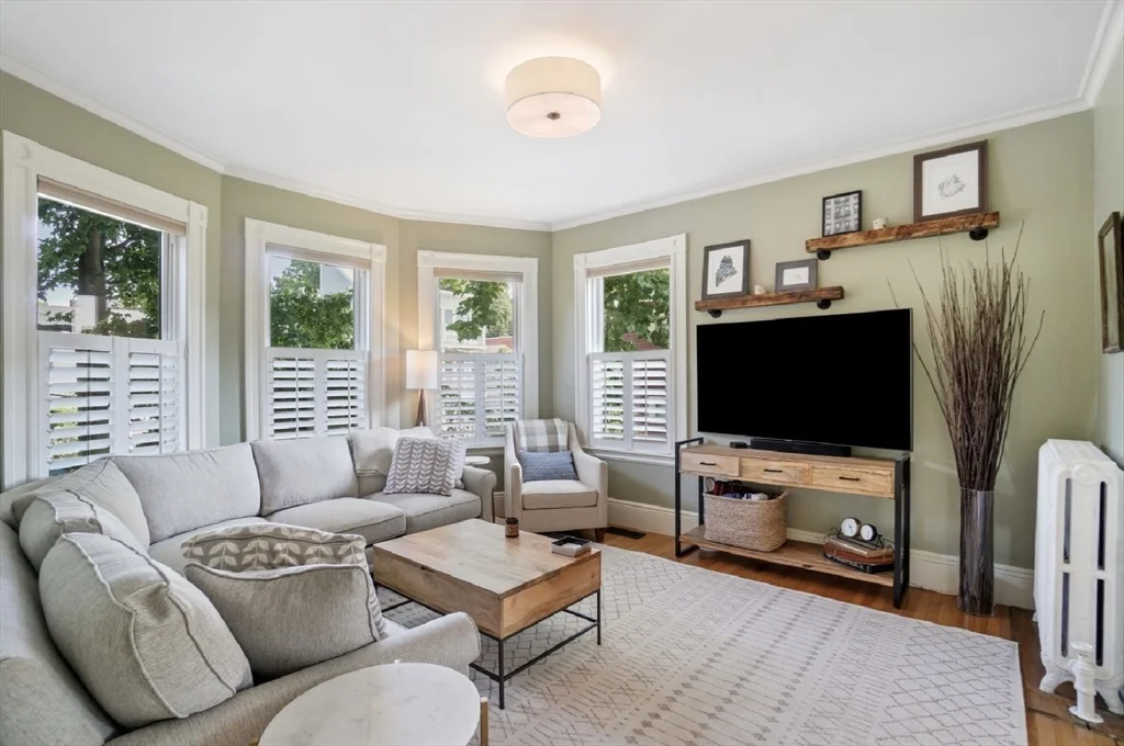 2 bed, 1 bath apartment for rent at 28 Downer Ave Unit 1, Boston — photo 8 of 42