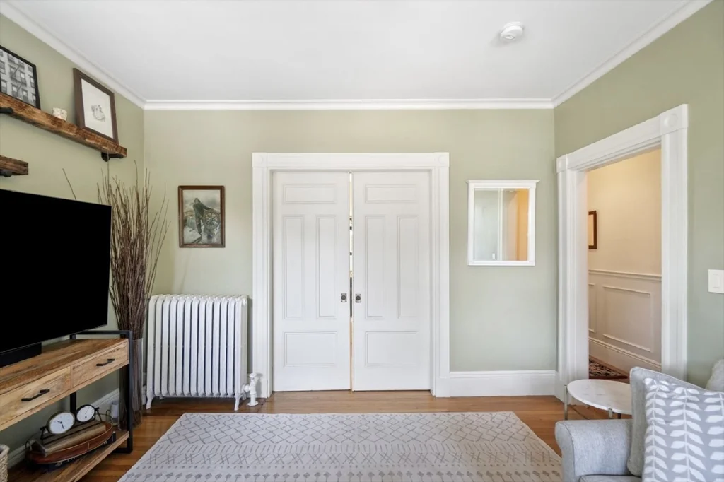 2 bed, 1 bath apartment for rent at 28 Downer Ave Unit 1, Boston — photo 9 of 42
