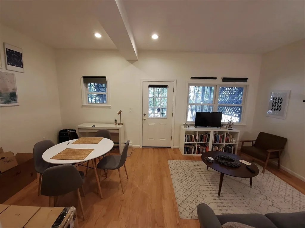 1 bed, 1 bath apartment for rent at 28 E Springfield St Unit 2, South End — photo 3 of 23