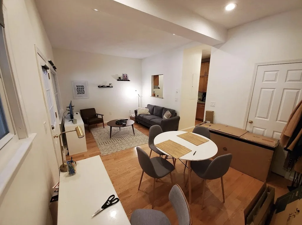 1 bed, 1 bath apartment for rent at 28 E Springfield St Unit 2, South End — photo 5 of 23