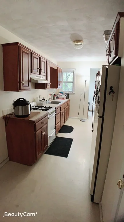2 bed, 1 bath apartment for rent at 28 Ebbett Ave Unit 28, Quincy — photo 6 of 8