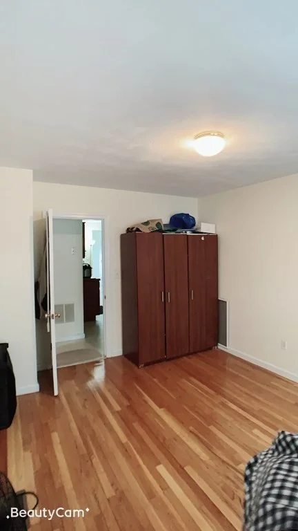 2 bed, 1 bath apartment for rent at 28 Ebbett Ave Unit 28, Quincy — photo 2 of 8