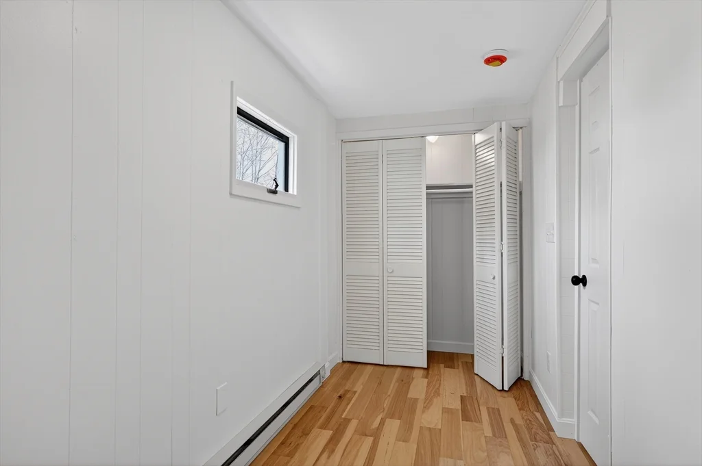 3 bed, 1 bath apartment for rent at 28 Ekman St Unit 1, Worcester — photo 16 of 22