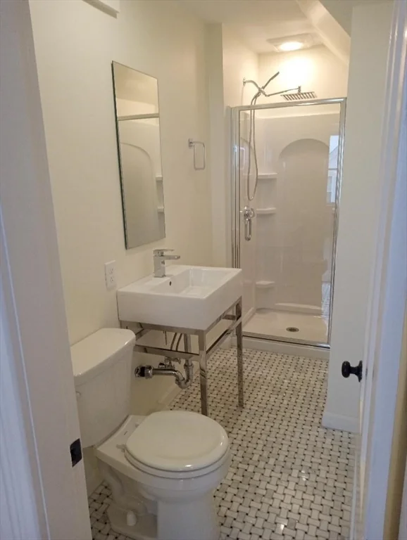 1 bed, 1 bath apartment for rent at 28 Ekman St Unit 3, Worcester — photo 5 of 9