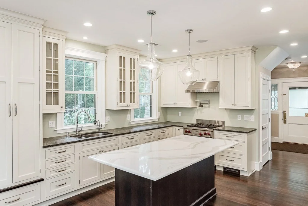 3 bed, 2 bath apartment for rent at 28 Eliot St, Chestnut Hill — photo 7 of 21
