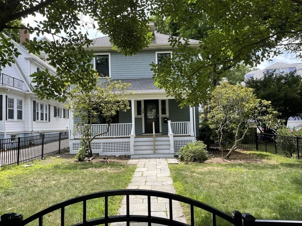 3 bed, 2 bath apartment for rent at 28 Eliot St, Chestnut Hill