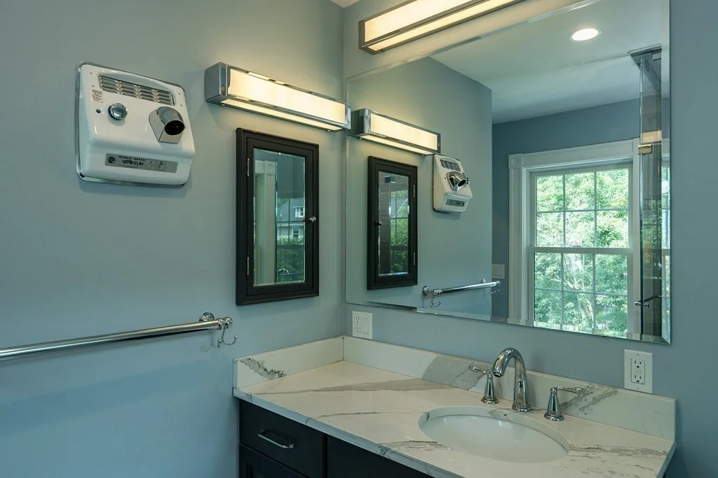 3 bed, 2 bath apartment for rent at 28 Eliot St, Chestnut Hill — photo 16 of 21