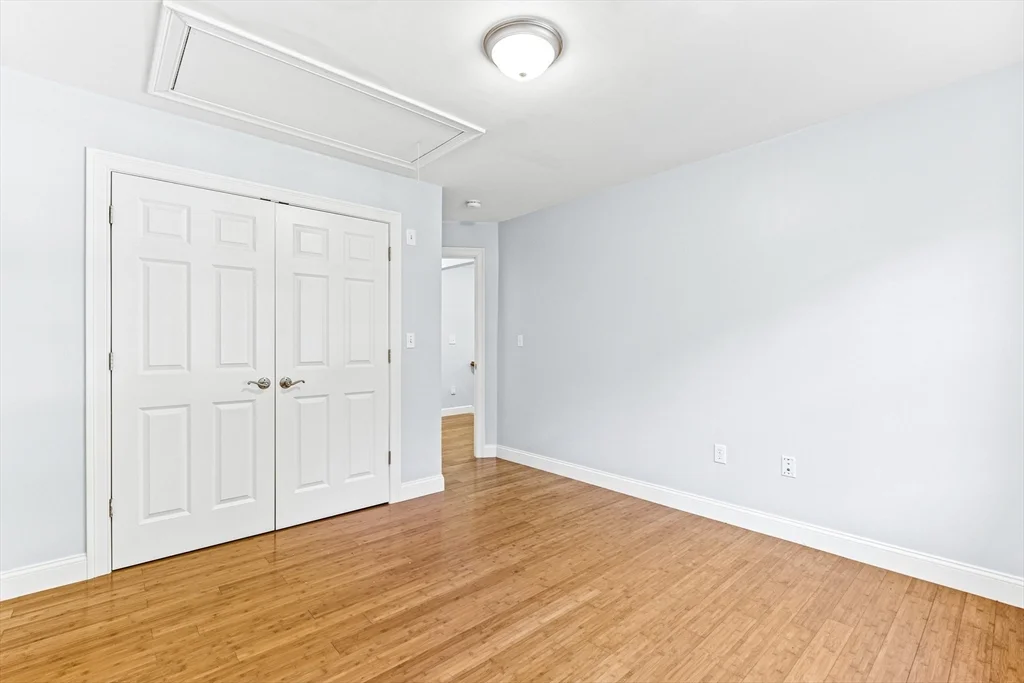 3 bed, 4+ bath apartment for rent at 28 Elliott St Unit 28, Reading — photo 6 of 26