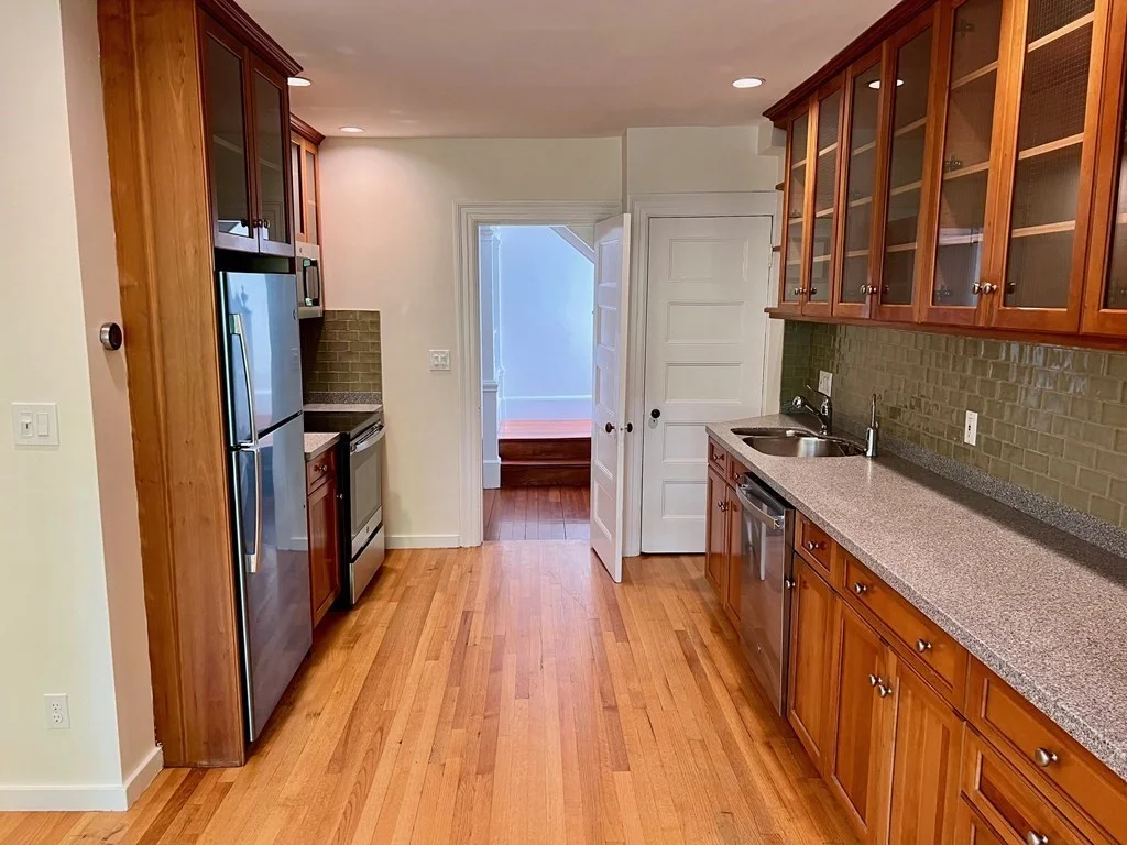 4 bed, 3 bath apartment for rent at 28 Ellsworth Unit 28, Cambridge — photo 6 of 23