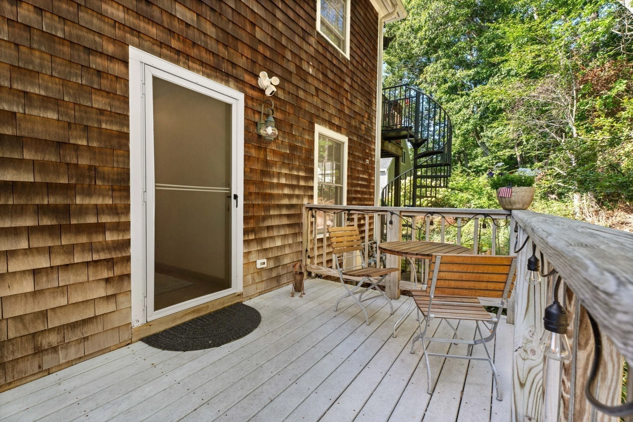 2 bed, 1 bath apartment for rent at 28 Elm St Unit 2, Manchester — photo 18 of 22