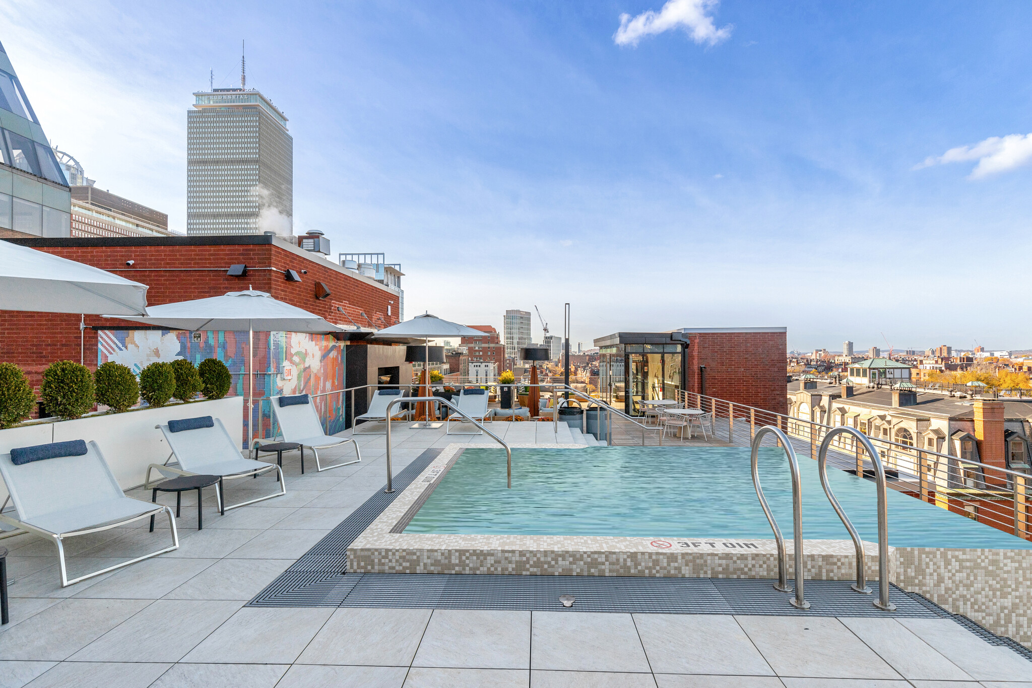 1 bed, 1 bath apartment for rent at 28 Exeter St Unit 412, Back Bay — photo 3 of 16