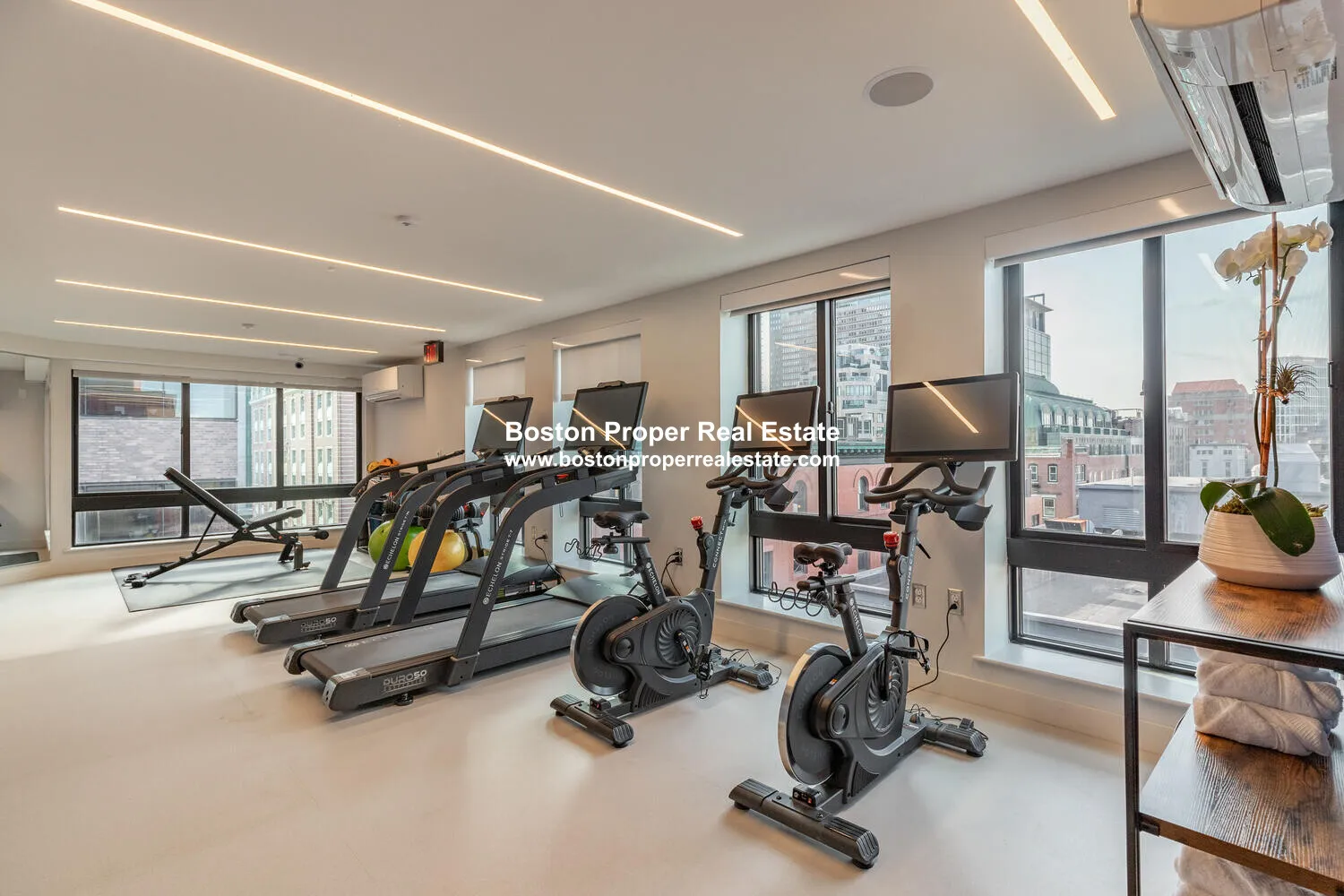1 bed, 1 bath apartment for rent at 28 Exeter St Unit 609, Back Bay — photo 6 of 16