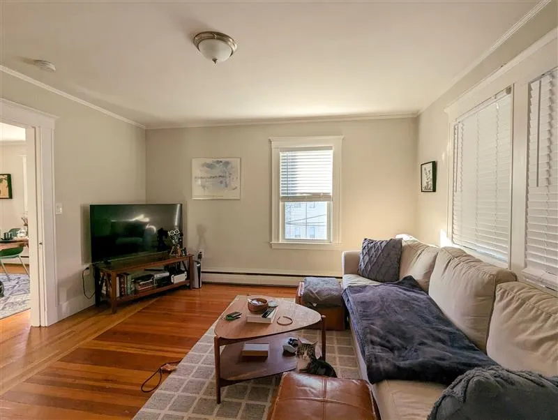 2 bed, 1 bath apartment for rent at 28 Fairmont Ave Unit 2, Cambridgeport — photo 2 of 18