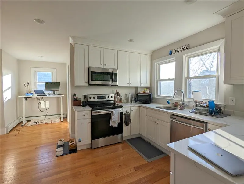 2 bed, 1 bath apartment for rent at 28 Fairmont Ave Unit 2, Cambridgeport — photo 16 of 18