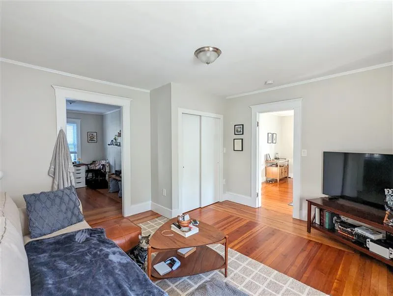 2 bed, 1 bath apartment for rent at 28 Fairmont Ave Unit 2, Cambridgeport — photo 3 of 18