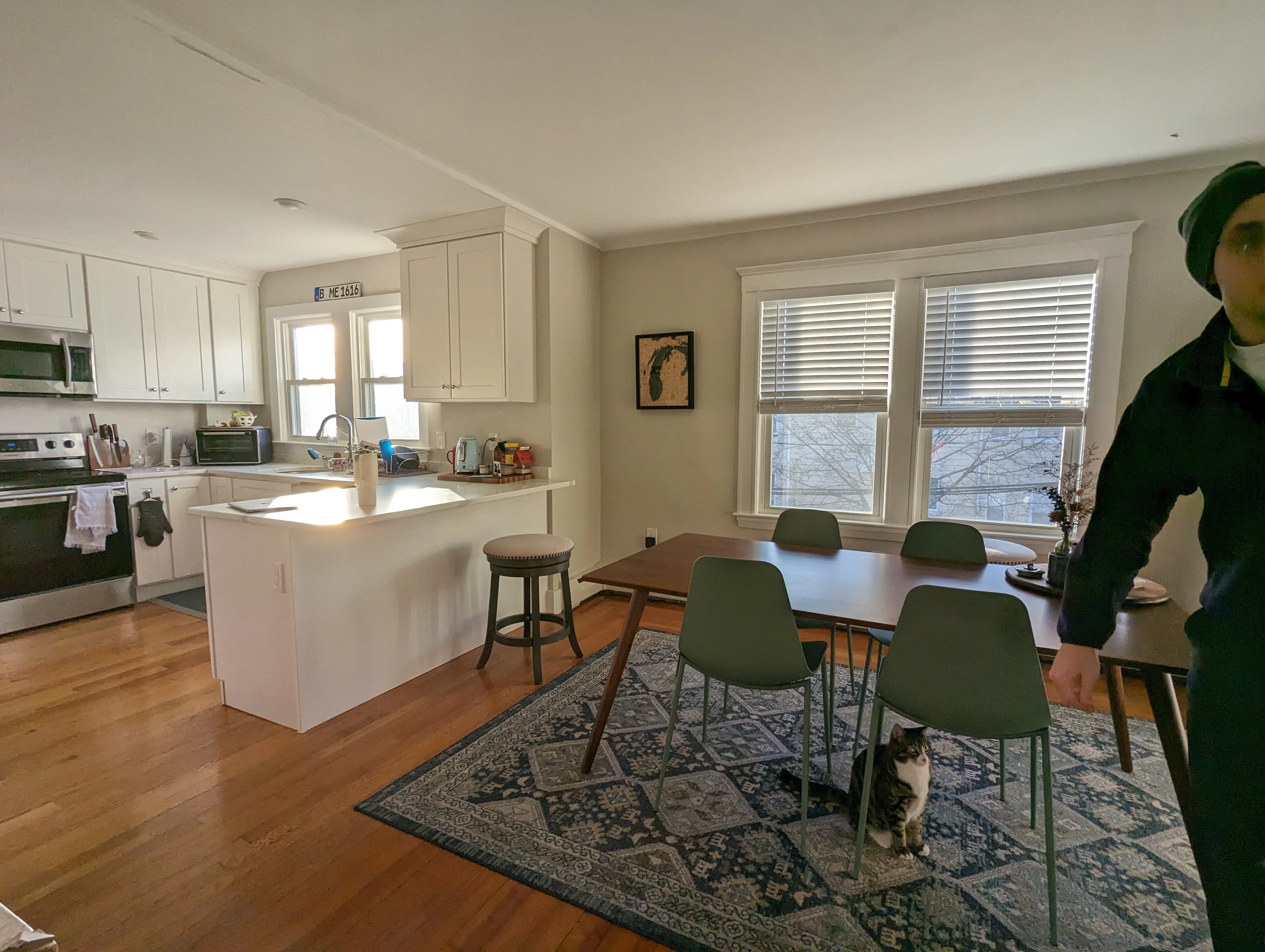 3 bed, 1 bath apartment for rent at 28 Fairmount Ave Unit 2, Teele Square — photo 3 of 21