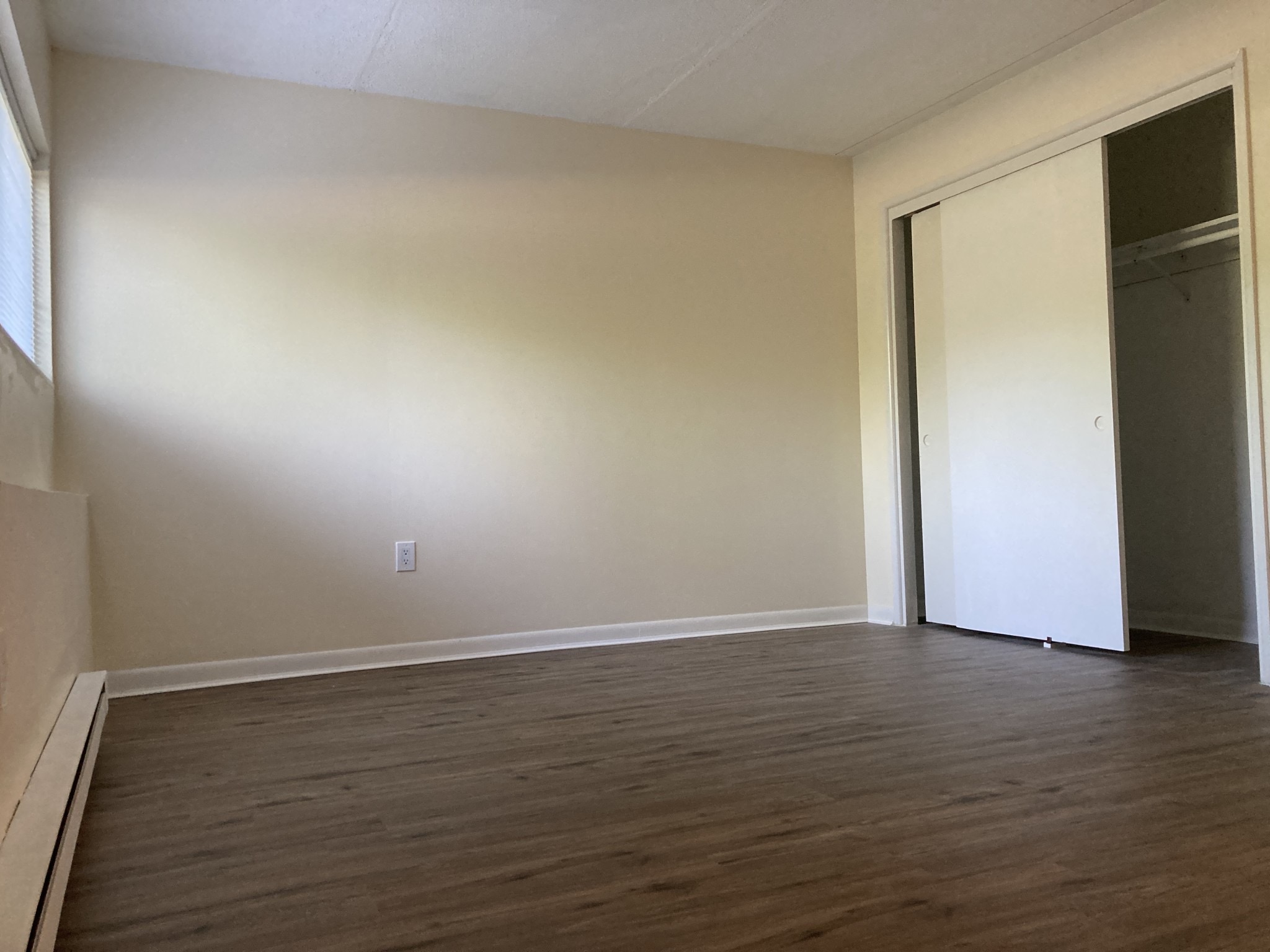 1 bed, 1 bath apartment for rent at 28 Faxon Rd Unit 4, Stoughton — photo 2 of 4