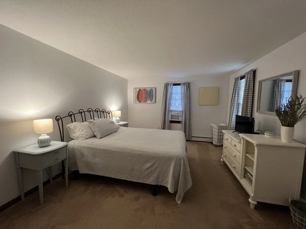 2 bed, 1 bath apartment for rent at 28 Fishermans Cove Rd, Davisville — photo 8 of 18