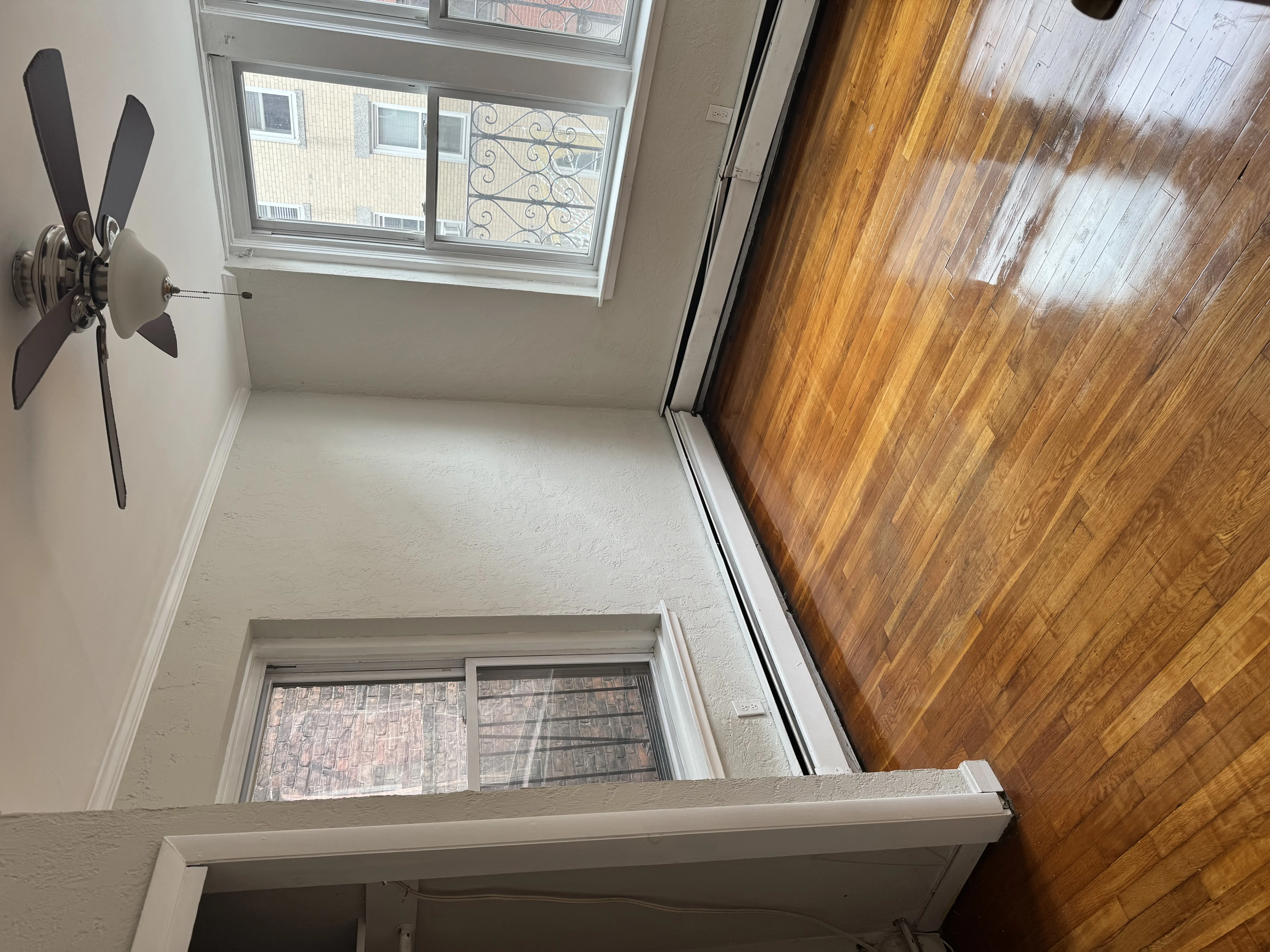 2 bed, 1 bath apartment for rent at 28 Fleet St Unit 16, North End — photo 5 of 7