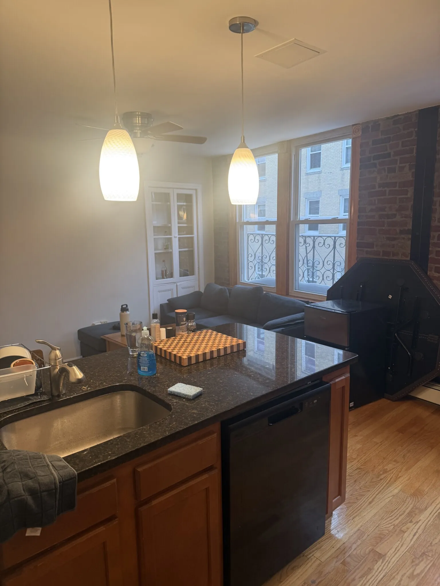 2 bed, 1 bath apartment for rent at 28 Fleet St Unit 16, North End — photo 4 of 34