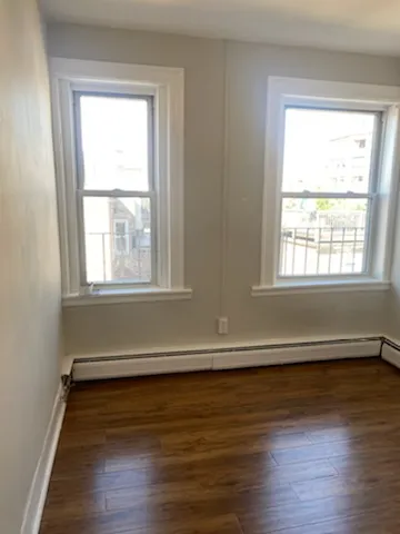 3 bed, 1 bath apartment for rent at 28 Fleet St Unit 28, North End — photo 19 of 29