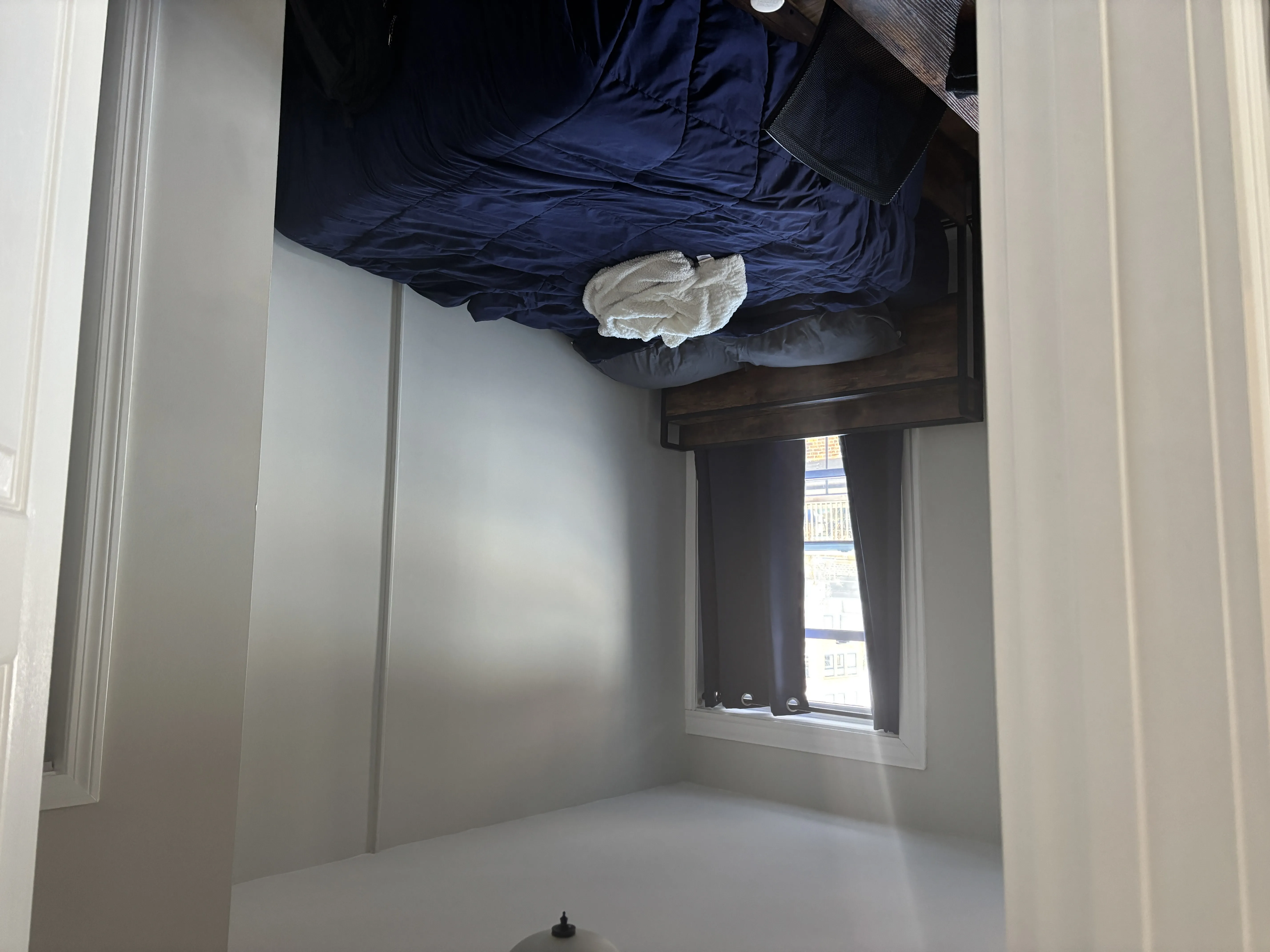 3 bed, 1 bath apartment for rent at 28 Fleet St Unit 28, North End — photo 4 of 29