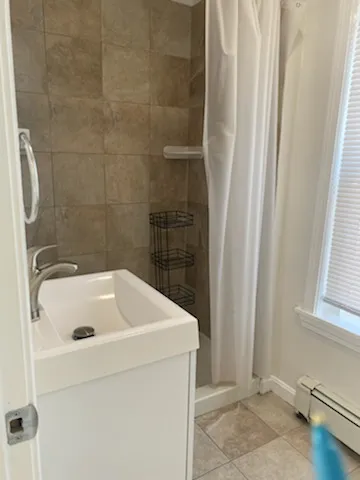 3 bed, 1 bath apartment for rent at 28 Fleet St Unit 28, North End — photo 22 of 29