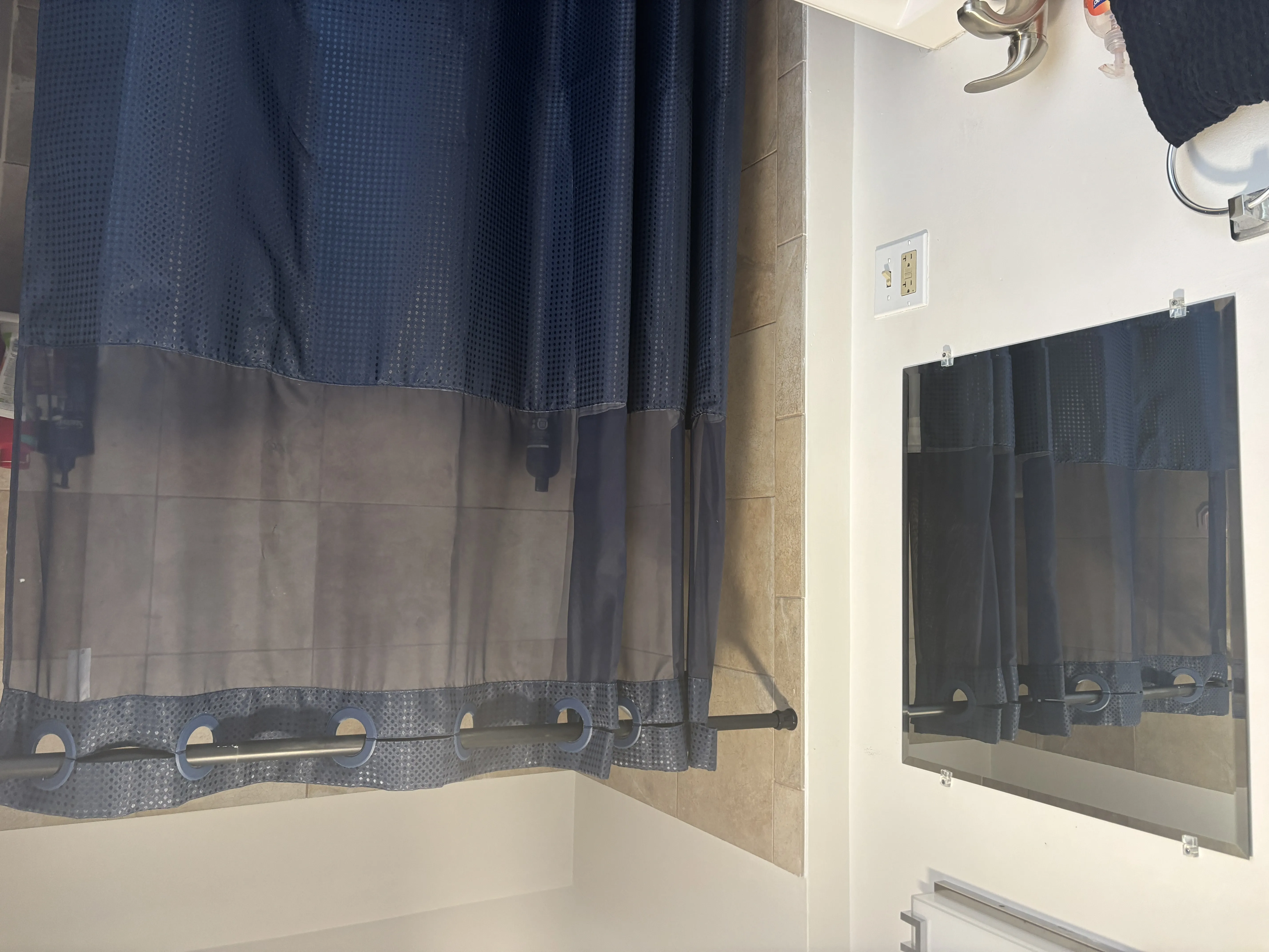 3 bed, 1 bath apartment for rent at 28 Fleet St Unit 28, North End — photo 5 of 29
