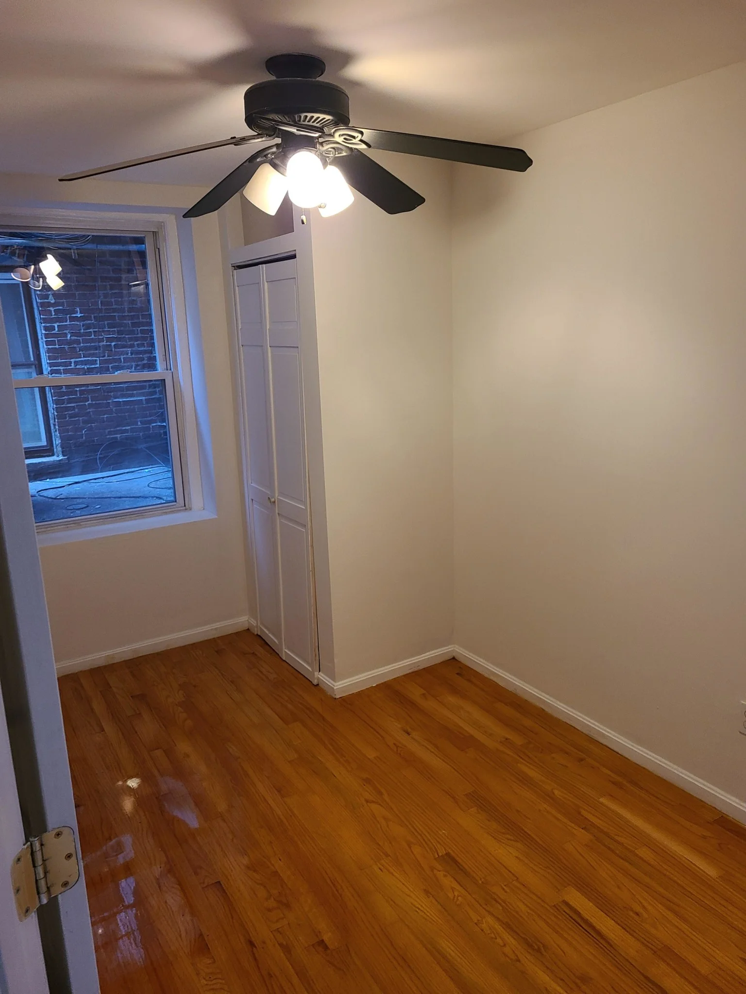 3 bed, 1 bath apartment for rent at 28 Fleet St Unit 3, North End — photo 33 of 36