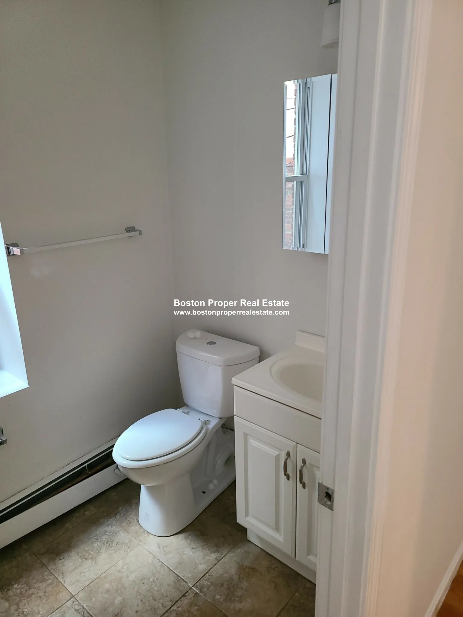 3 bed, 1 bath apartment for rent at 28 Fleet St Unit 3, North End — photo 9 of 36