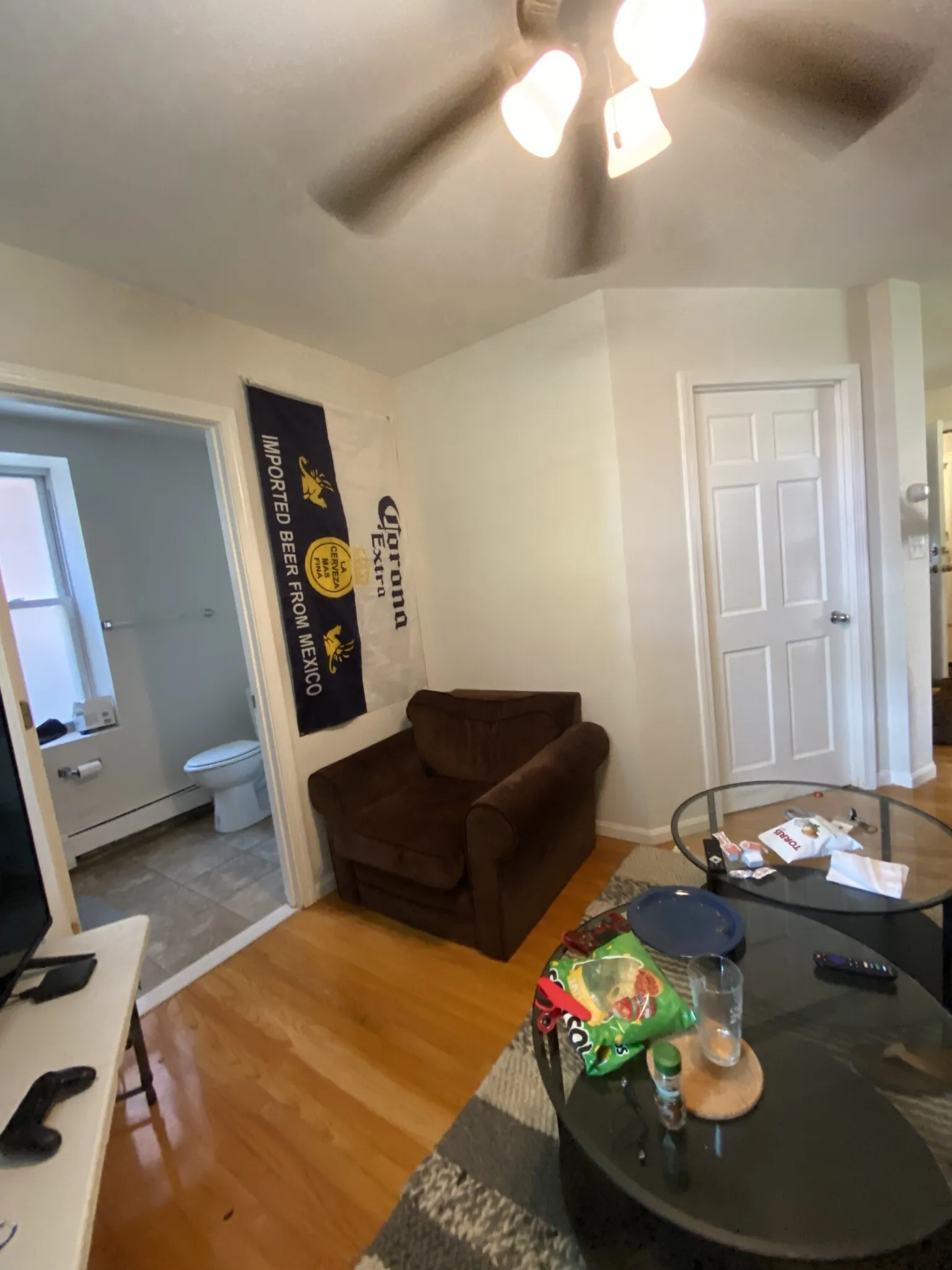 3 bed, 1 bath apartment for rent at 28 Fleet St Unit 3, North End — photo 19 of 36