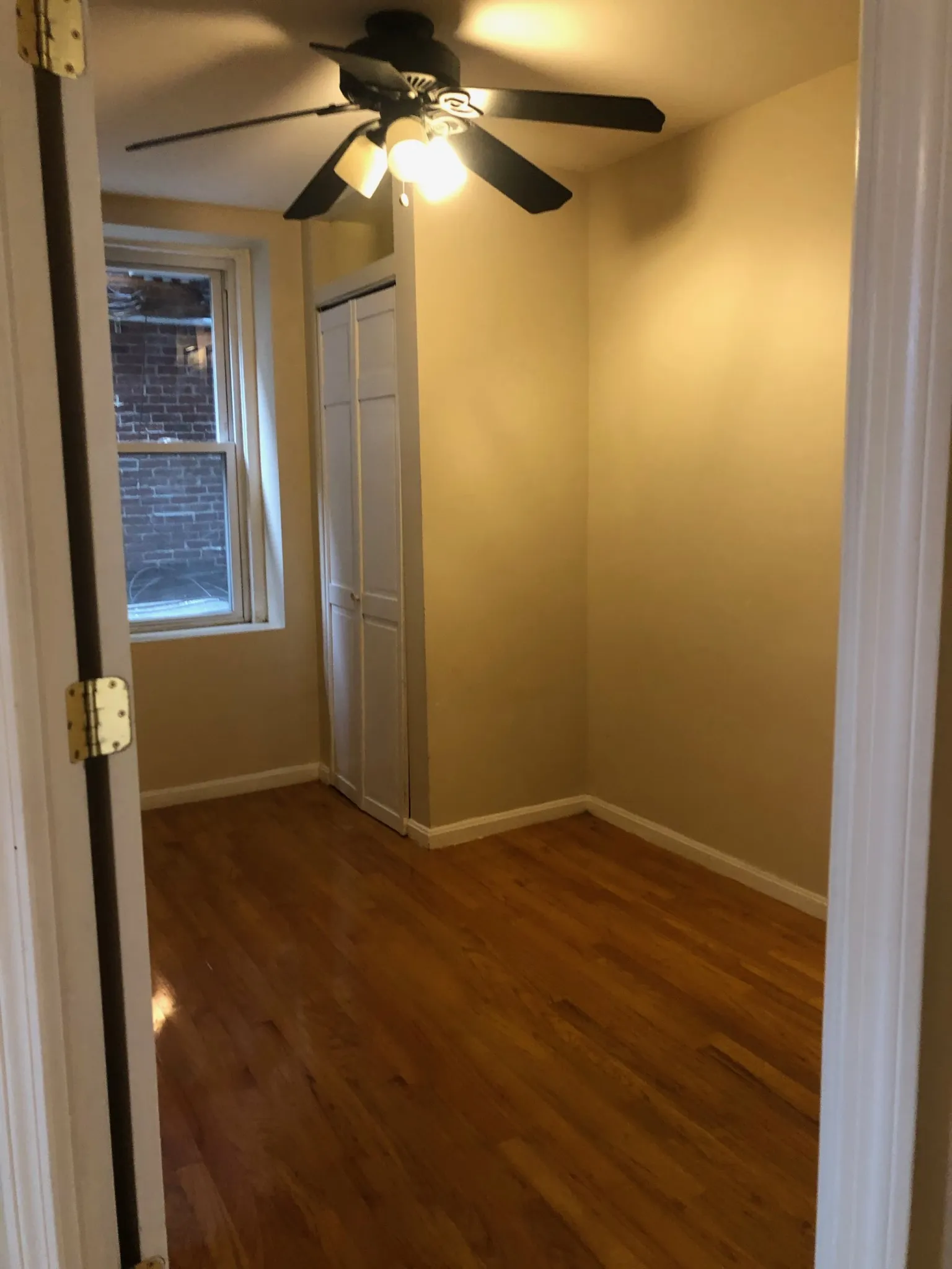 3 bed, 1 bath apartment for rent at 28 Fleet St Unit 3, North End — photo 27 of 36