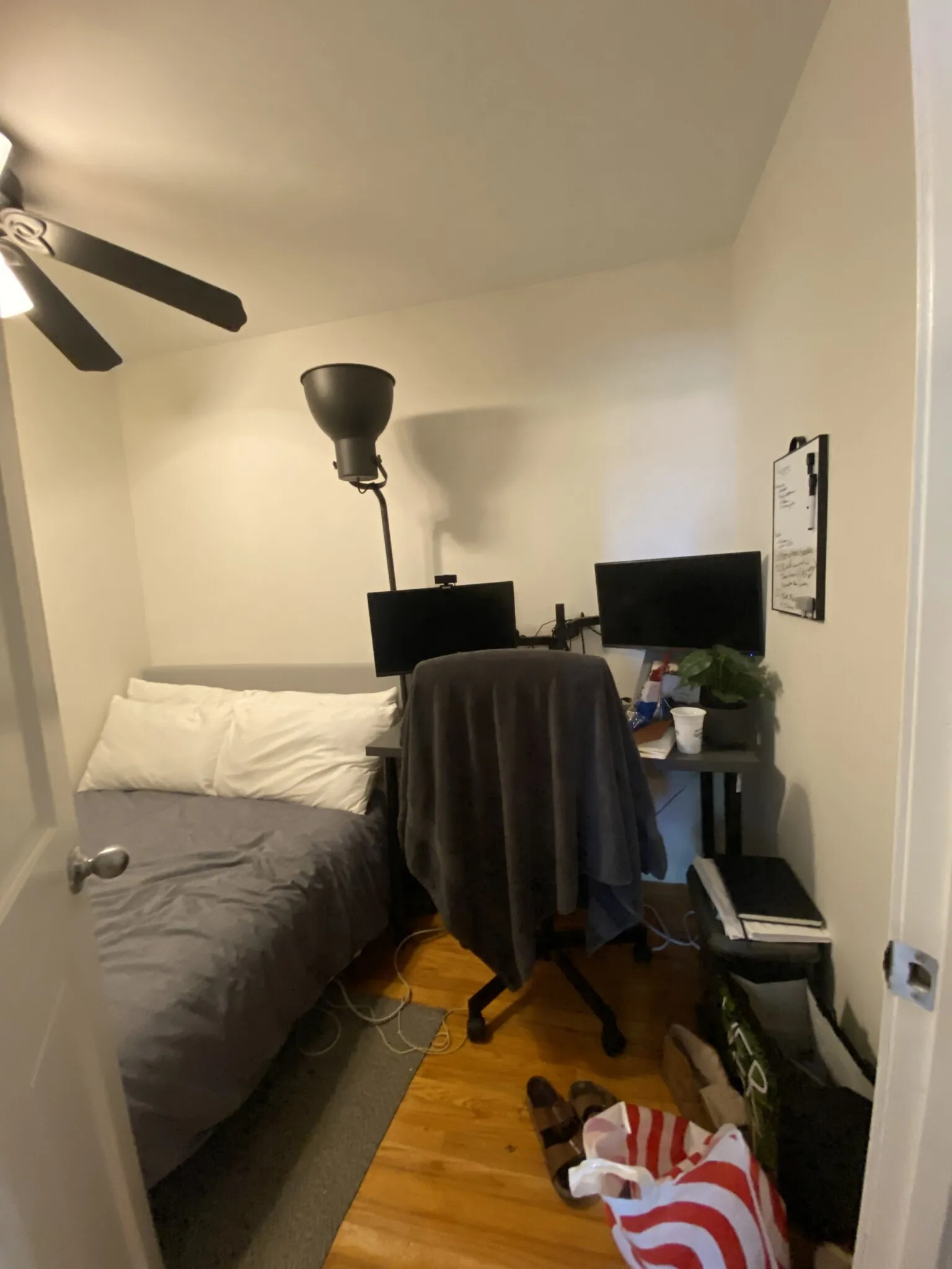 3 bed, 1 bath apartment for rent at 28 Fleet St Unit 3, North End — photo 21 of 36
