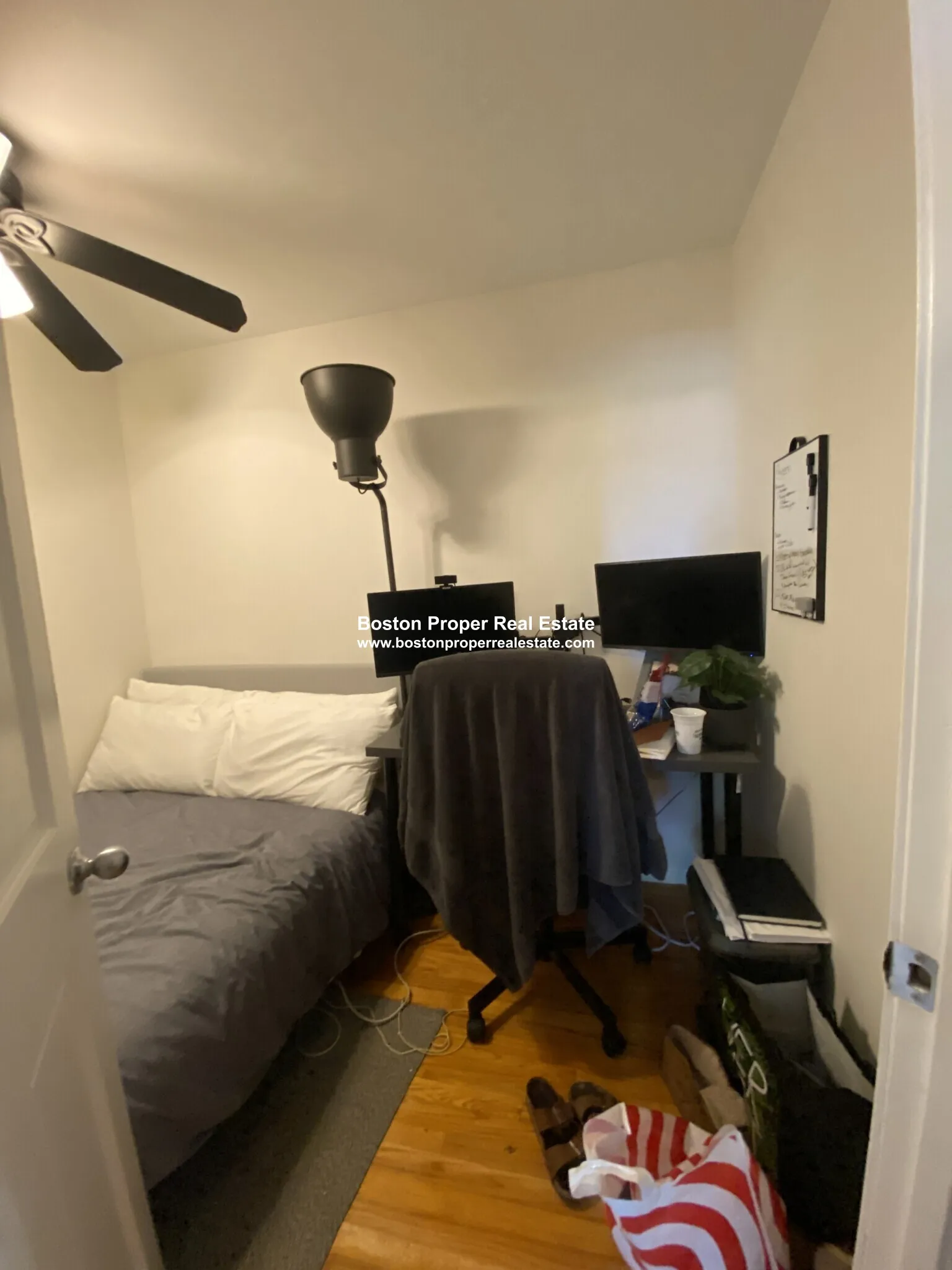 3 bed, 1 bath apartment for rent at 28 Fleet St Unit 3, North End — photo 4 of 36
