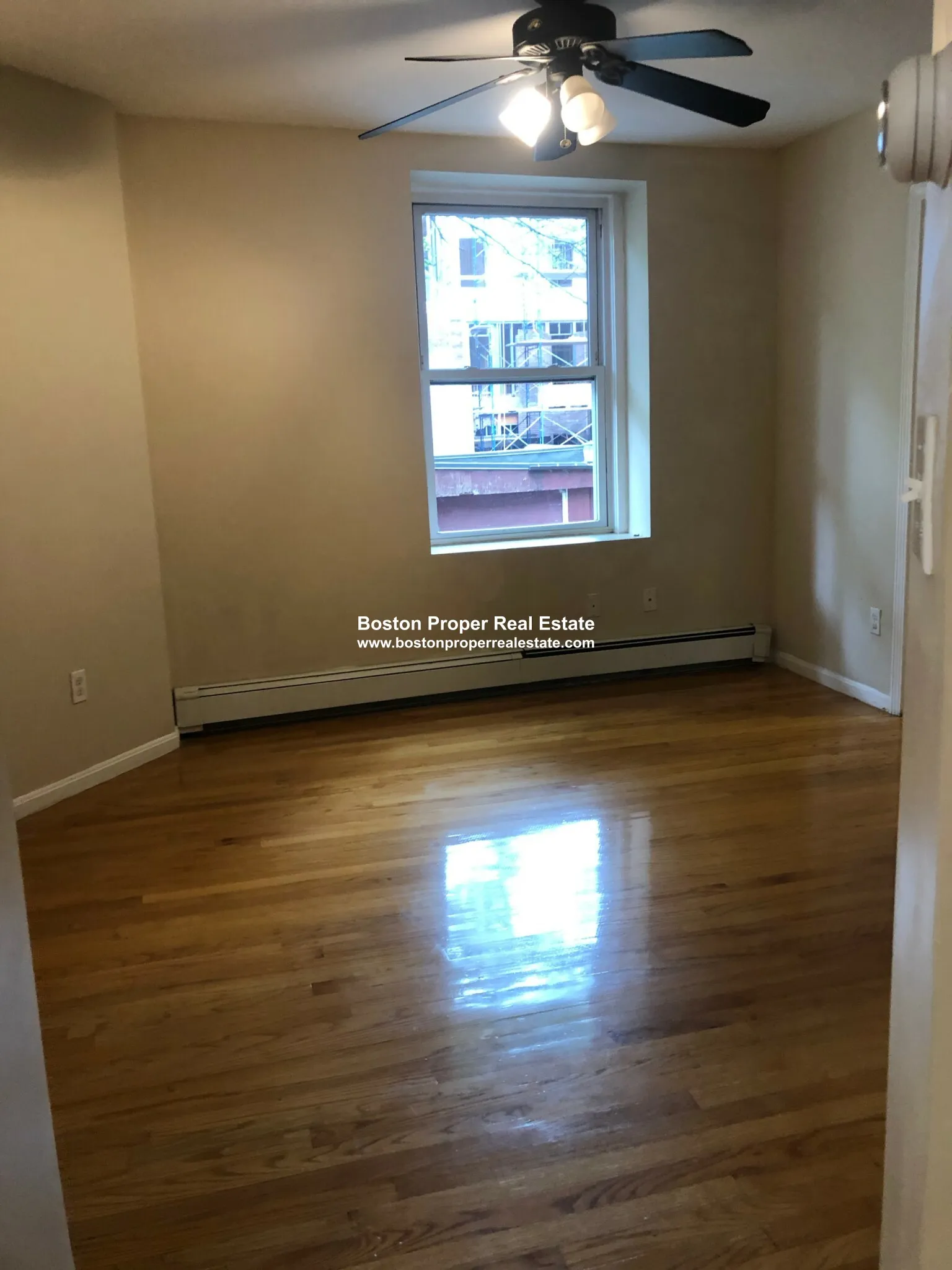 3 bed, 1 bath apartment for rent at 28 Fleet St Unit 3, North End — photo 13 of 36