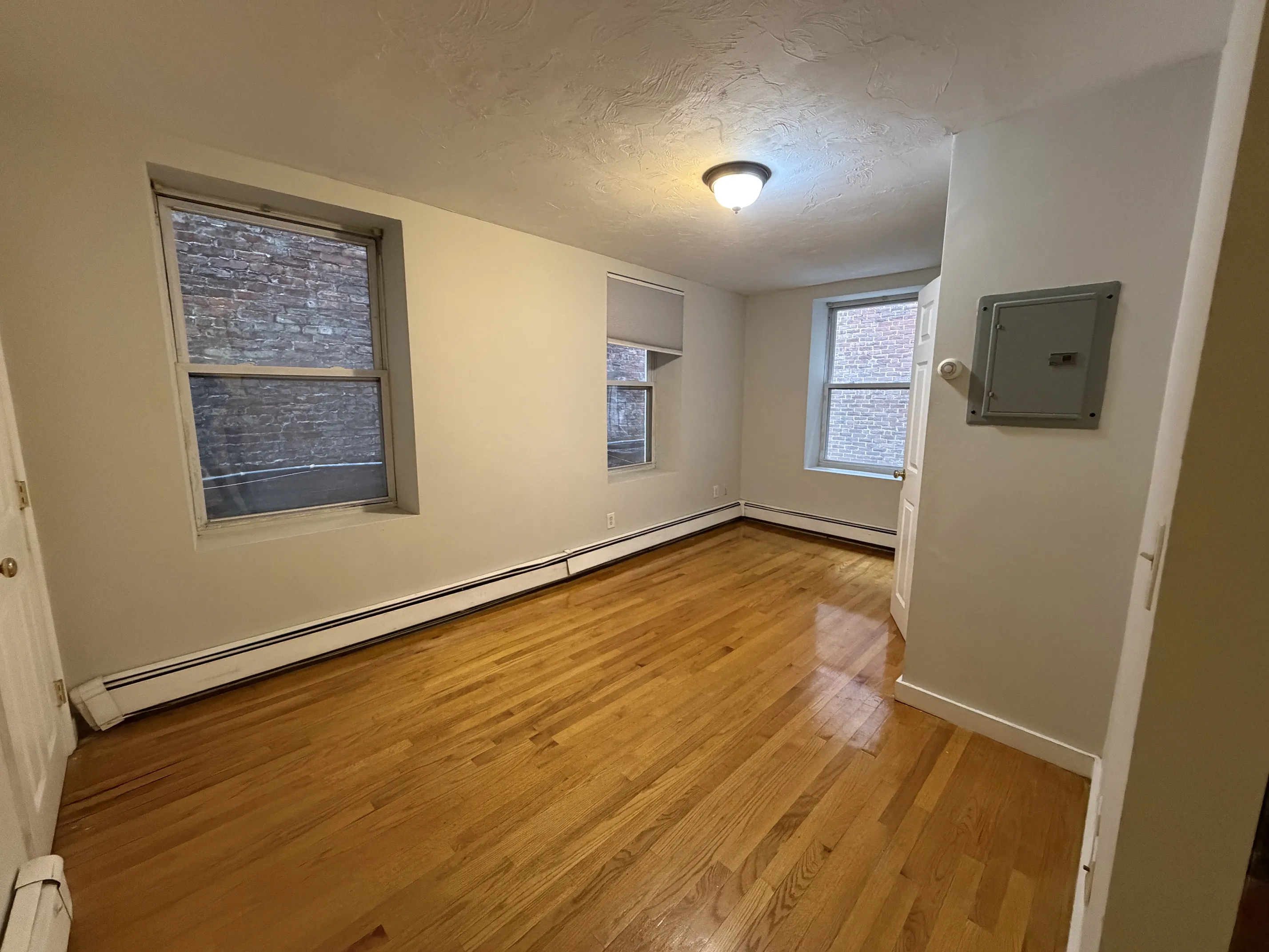 1 bed, 1 bath apartment for rent at 28 Fleet St Unit 9, North End — photo 3 of 8