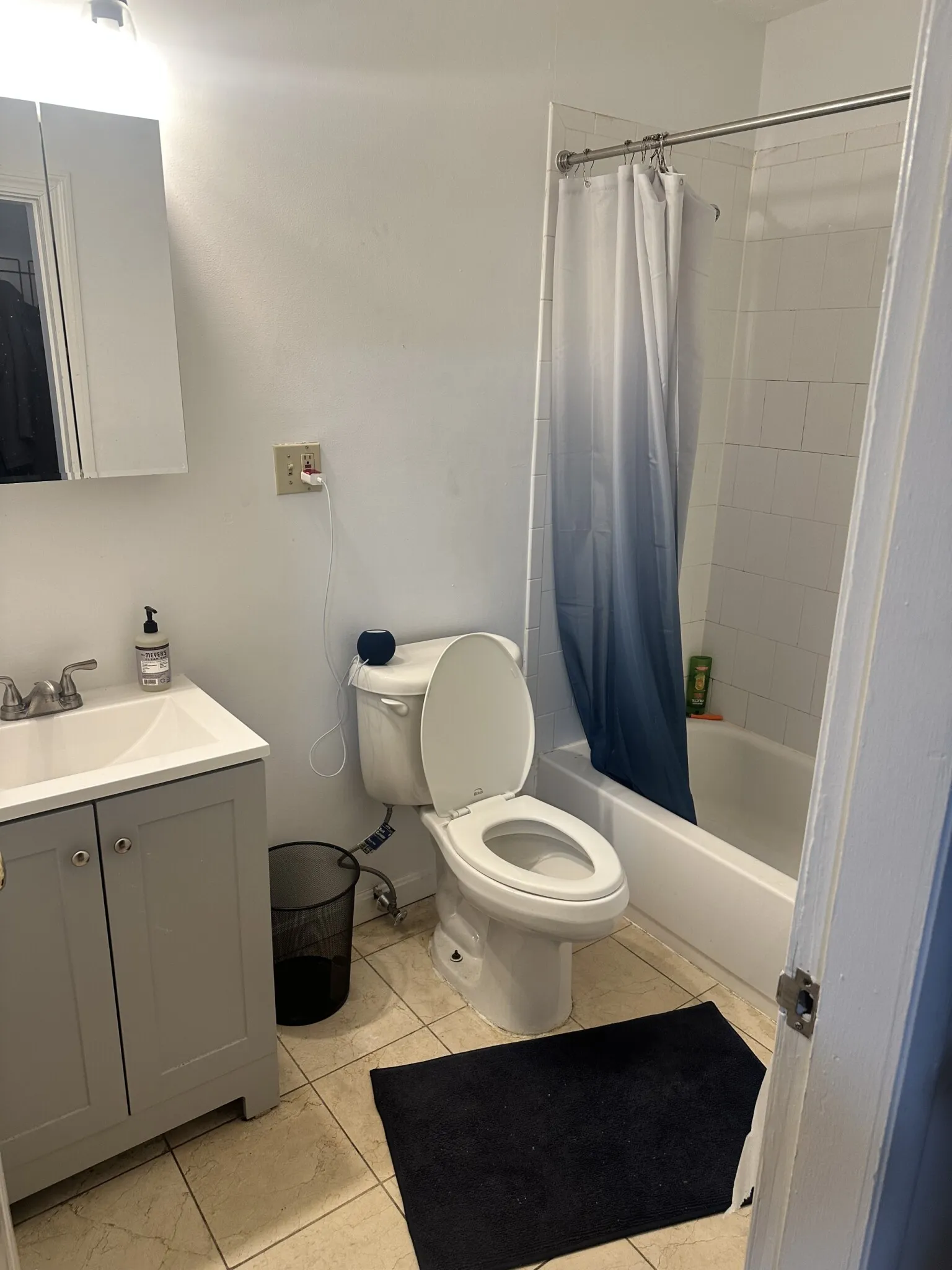 3 bed, 2 bath apartment for rent at 28 Fleet St Unit A, North End — photo 33 of 73