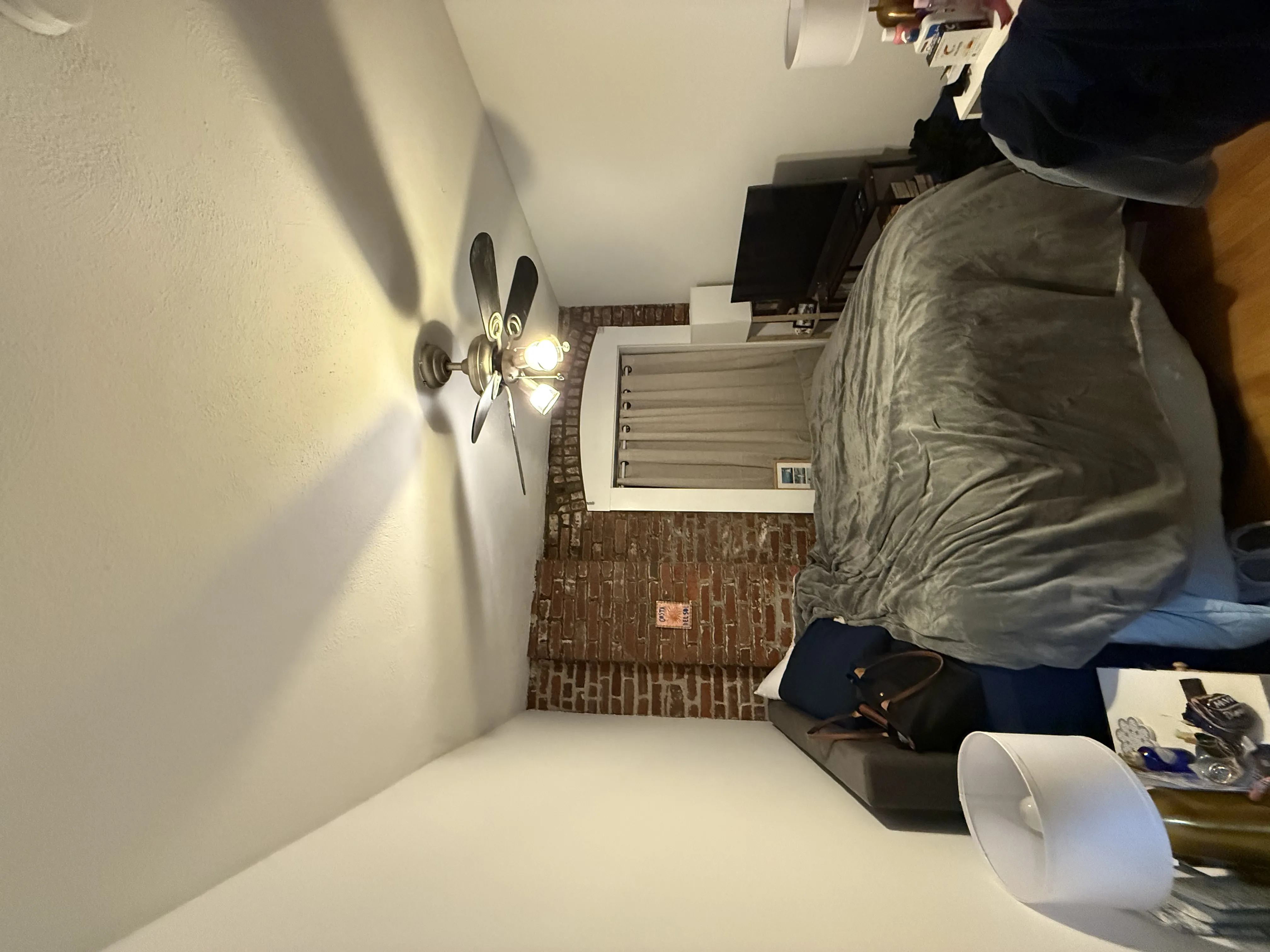 3 bed, 2 bath apartment for rent at 28 Fleet St Unit A, North End — photo 6 of 73