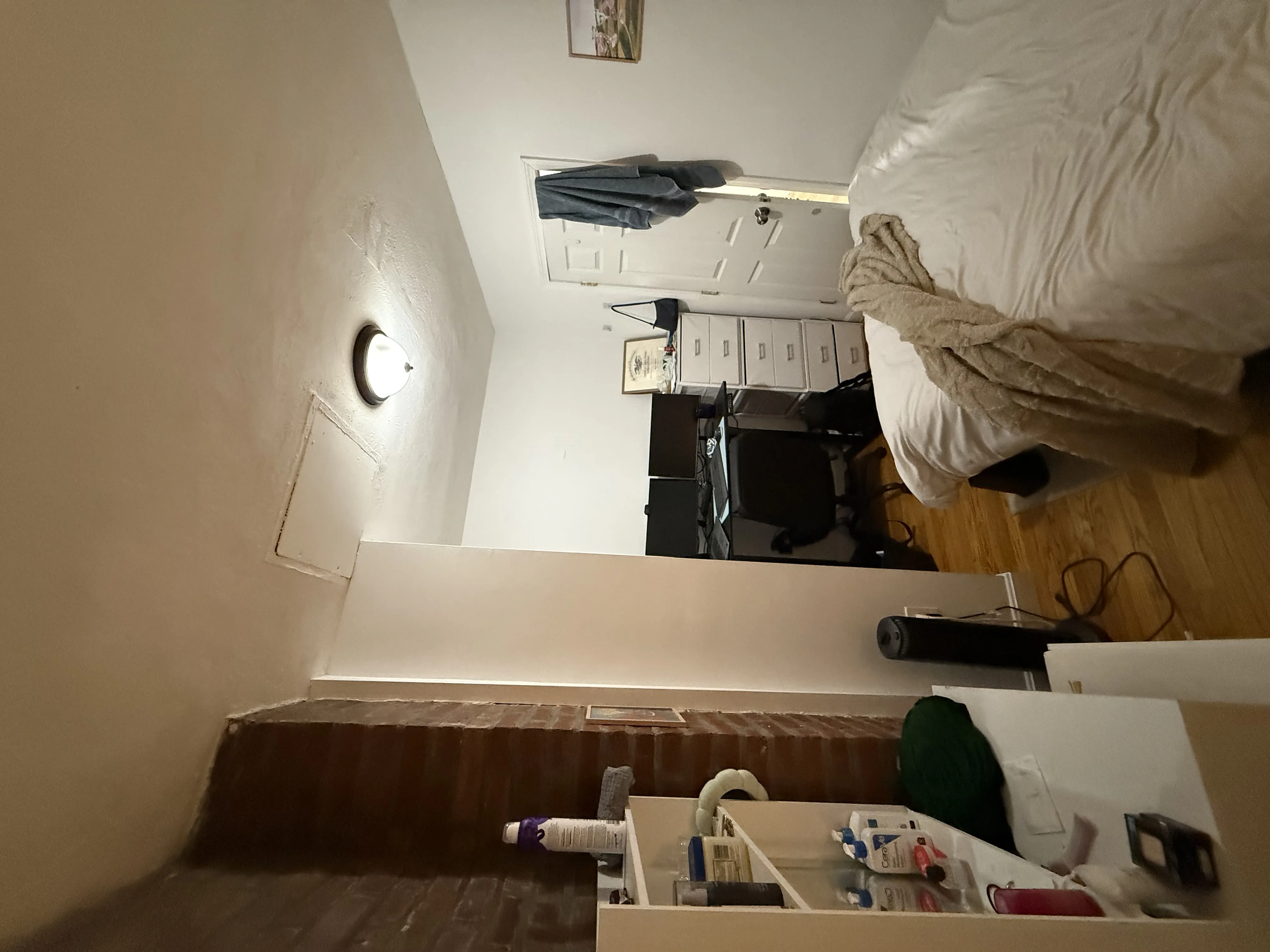 3 bed, 2 bath apartment for rent at 28 Fleet St Unit A, North End — photo 13 of 73