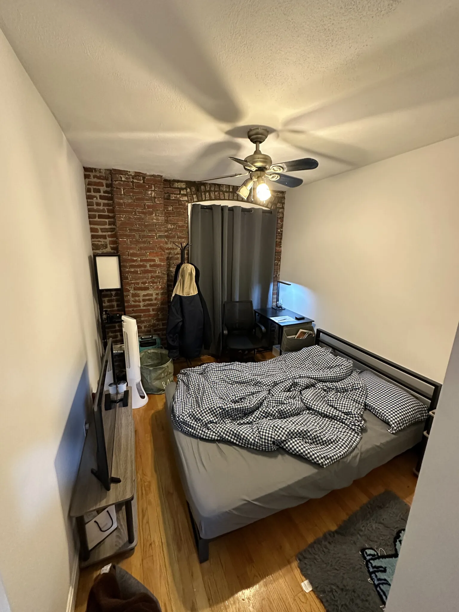 3 bed, 2 bath apartment for rent at 28 Fleet St Unit A, North End — photo 43 of 73