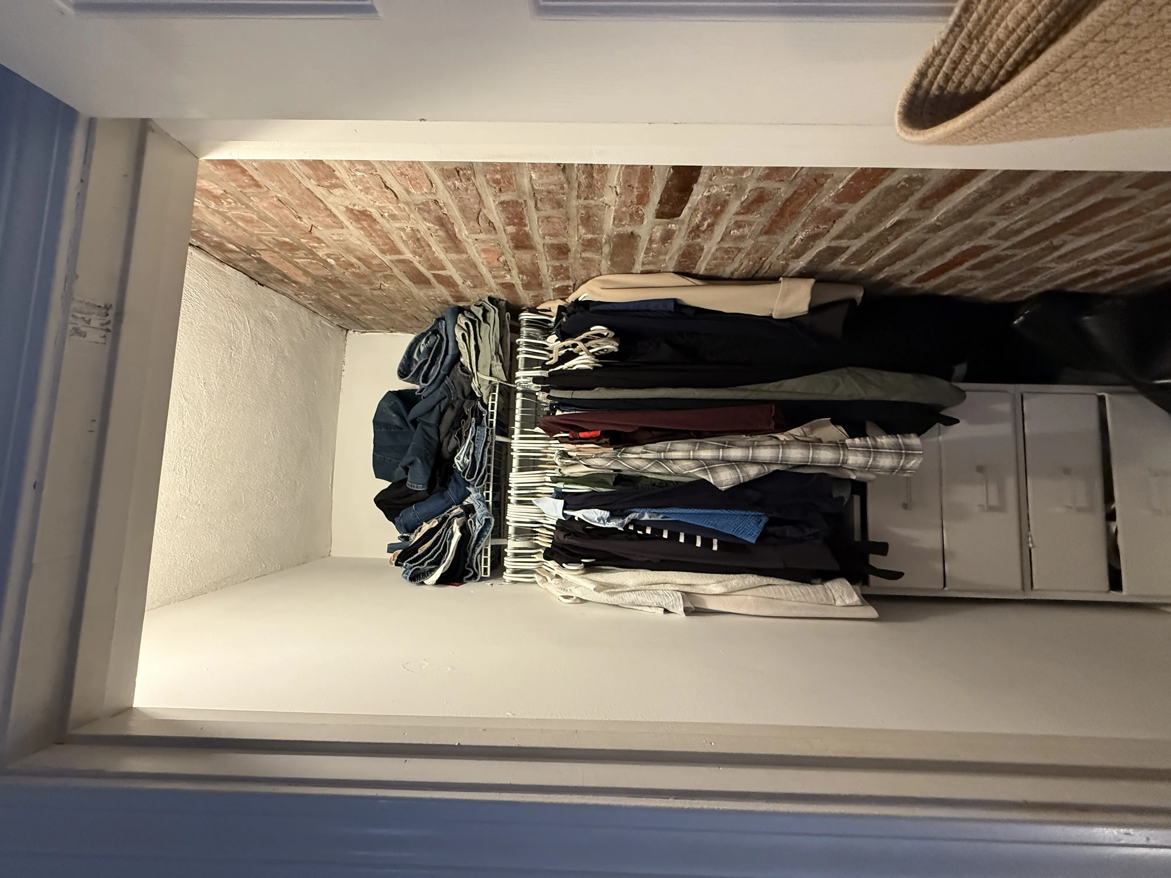 3 bed, 2 bath apartment for rent at 28 Fleet St Unit A, North End — photo 14 of 73