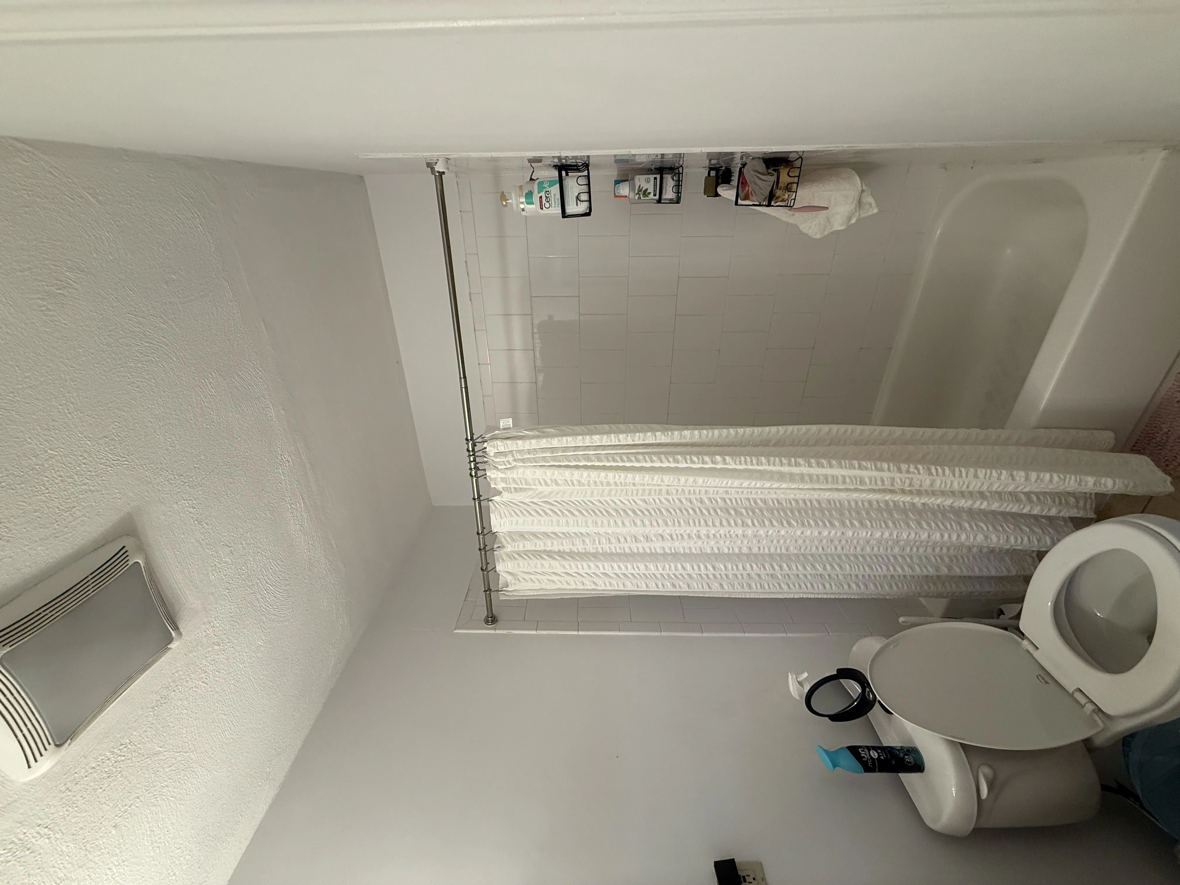3 bed, 2 bath apartment for rent at 28 Fleet St Unit A, North End — photo 3 of 73