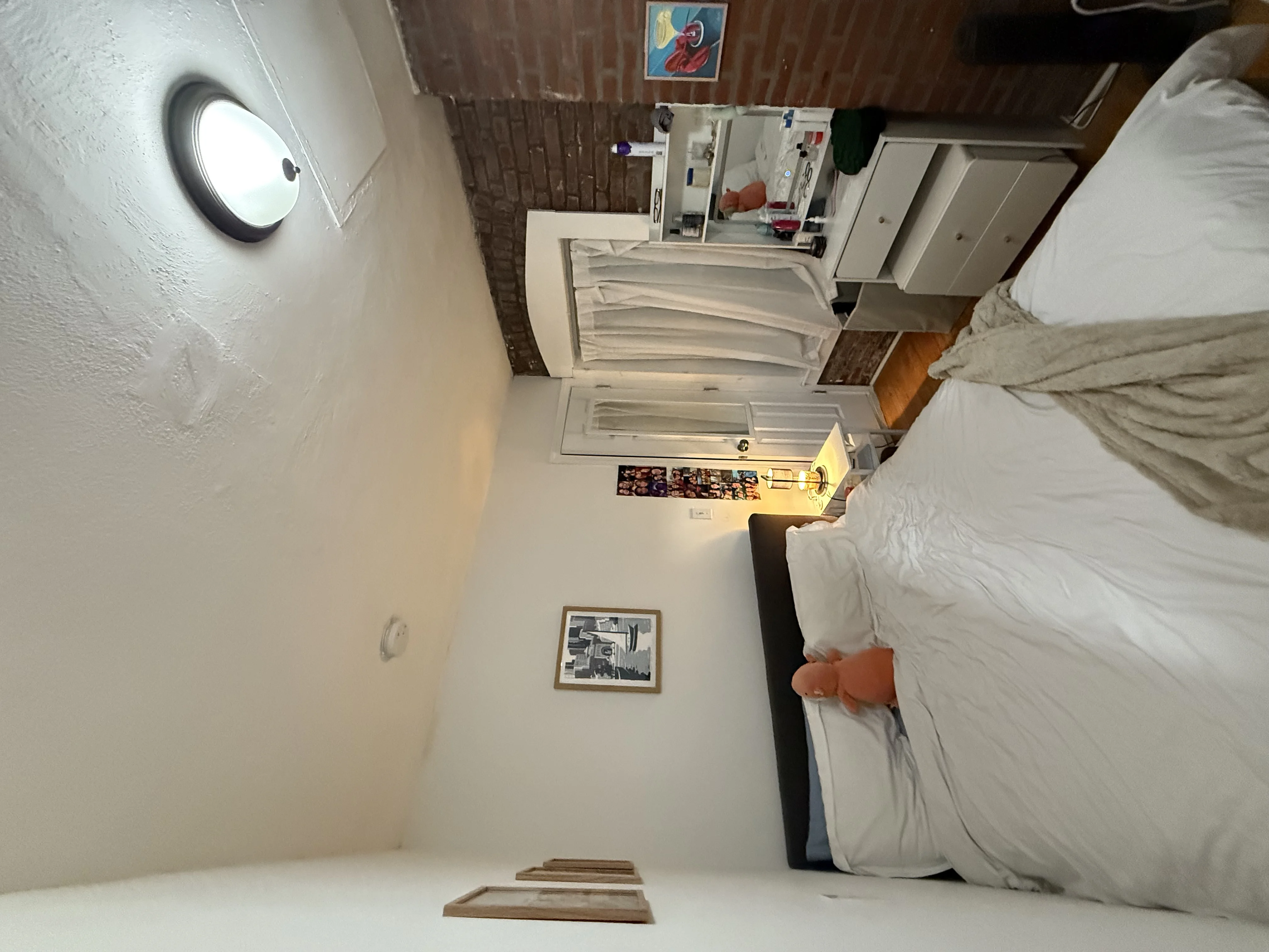 3 bed, 2 bath apartment for rent at 28 Fleet St Unit A, North End — photo 12 of 73