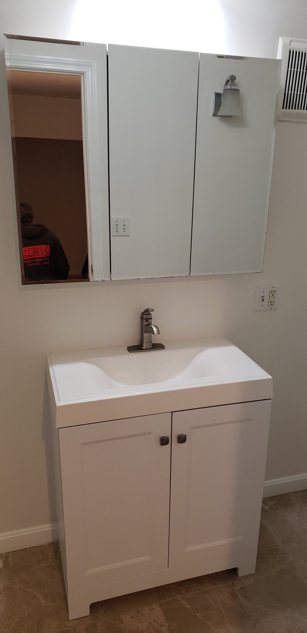 3 bed, 2 bath apartment for rent at 28 Fleet St Unit B, North End — photo 17 of 19